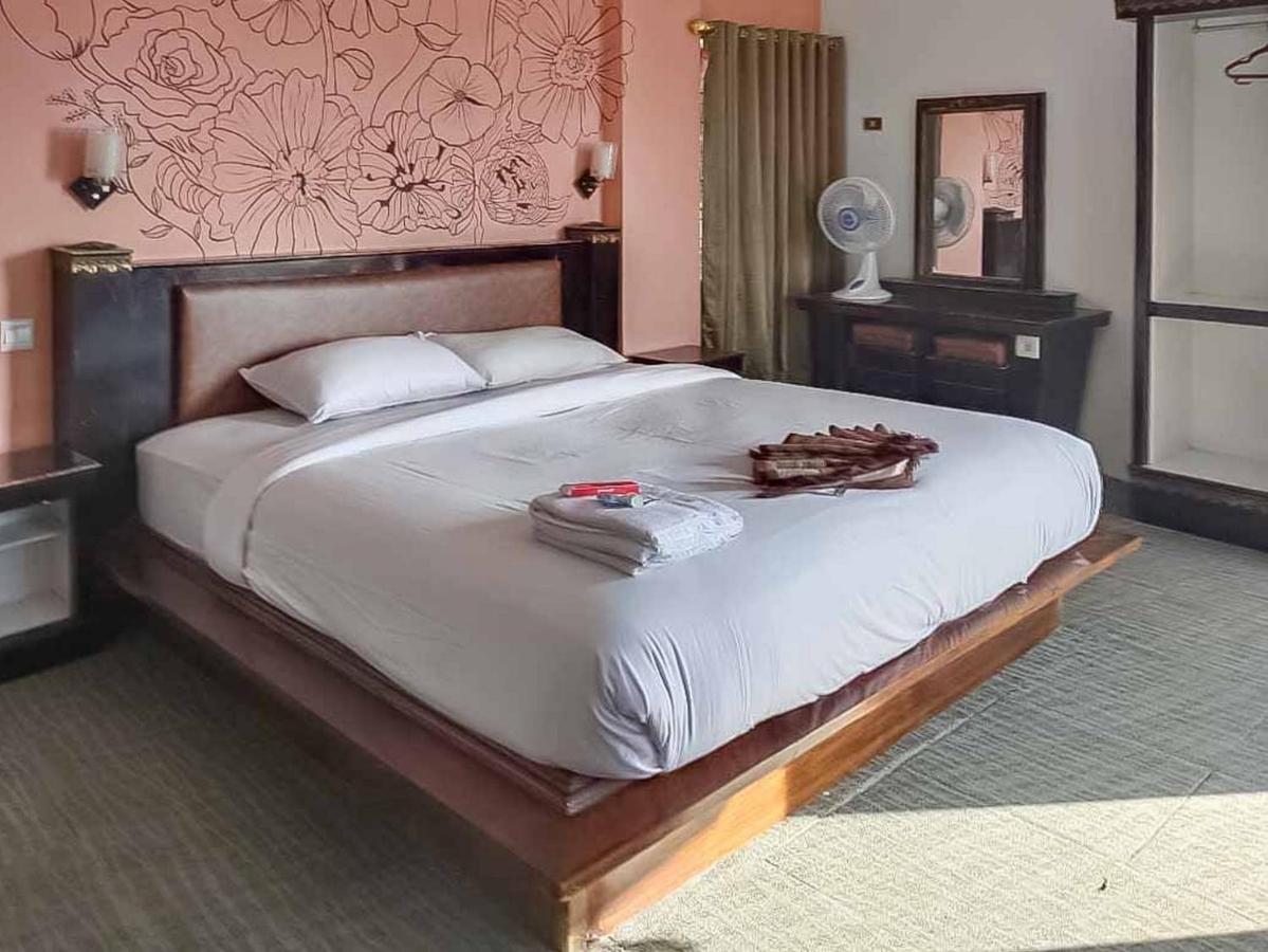 Hotel Ananda Syariah Redpartner บูกิตติงกี ภายนอก รูปภาพ