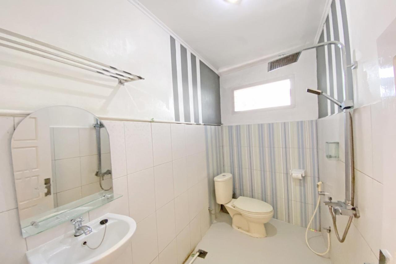 Hotel Ananda Syariah Redpartner บูกิตติงกี ภายนอก รูปภาพ